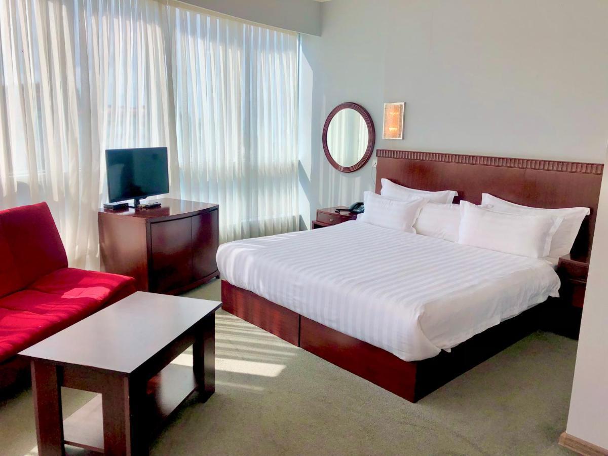 Hotel Aisi Batumi Eksteriør billede