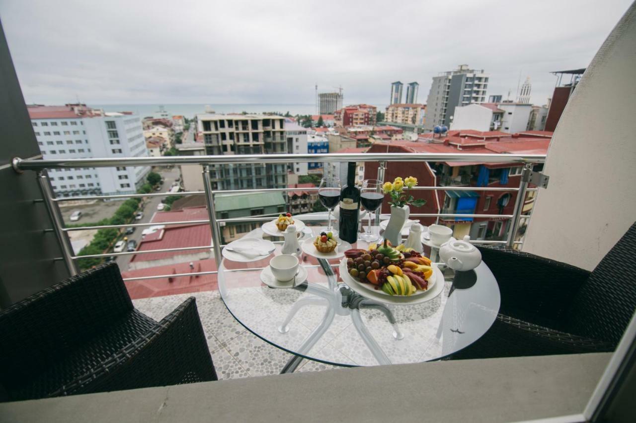Hotel Aisi Batumi Eksteriør billede